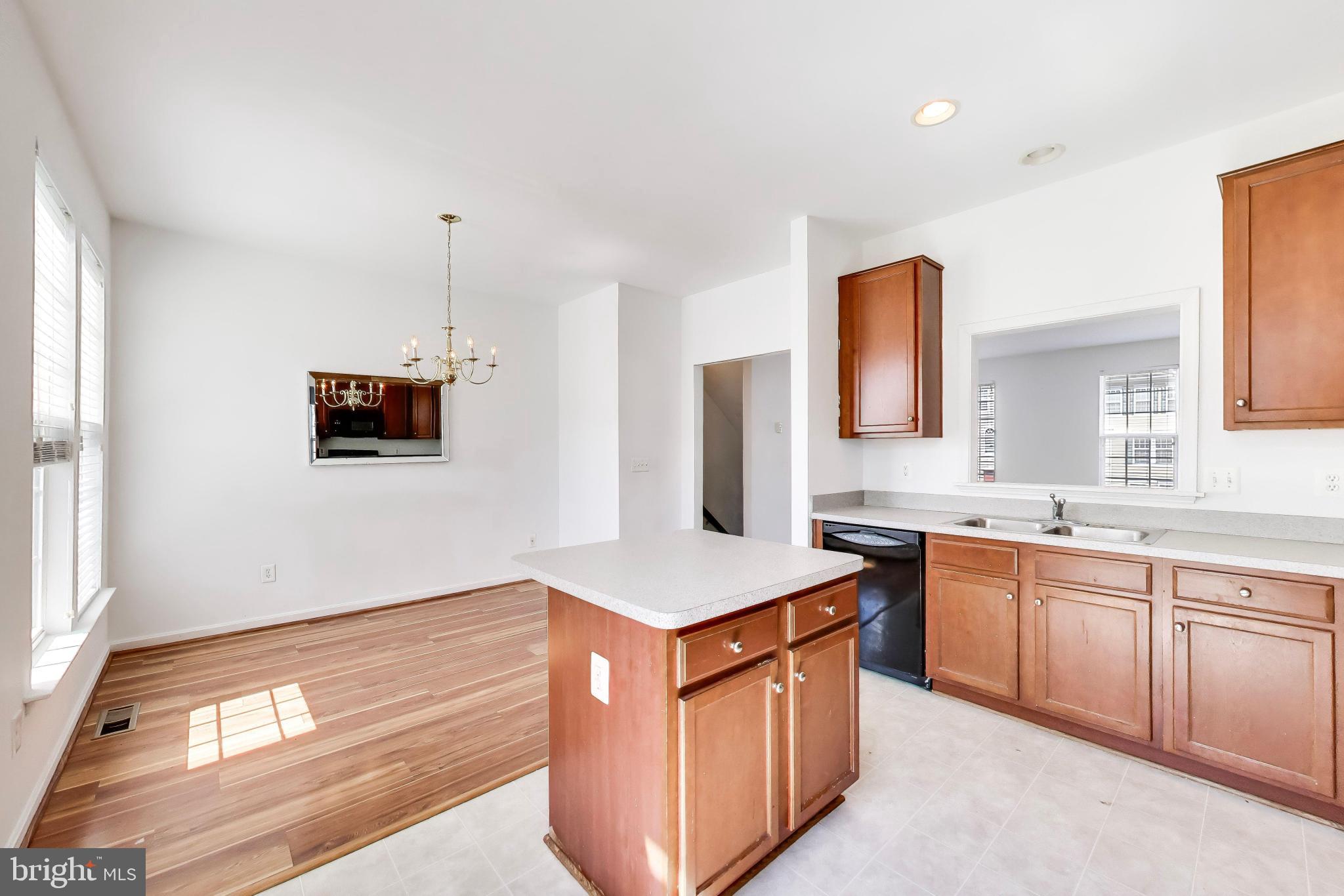 BERKELEY RIDGE - Residential