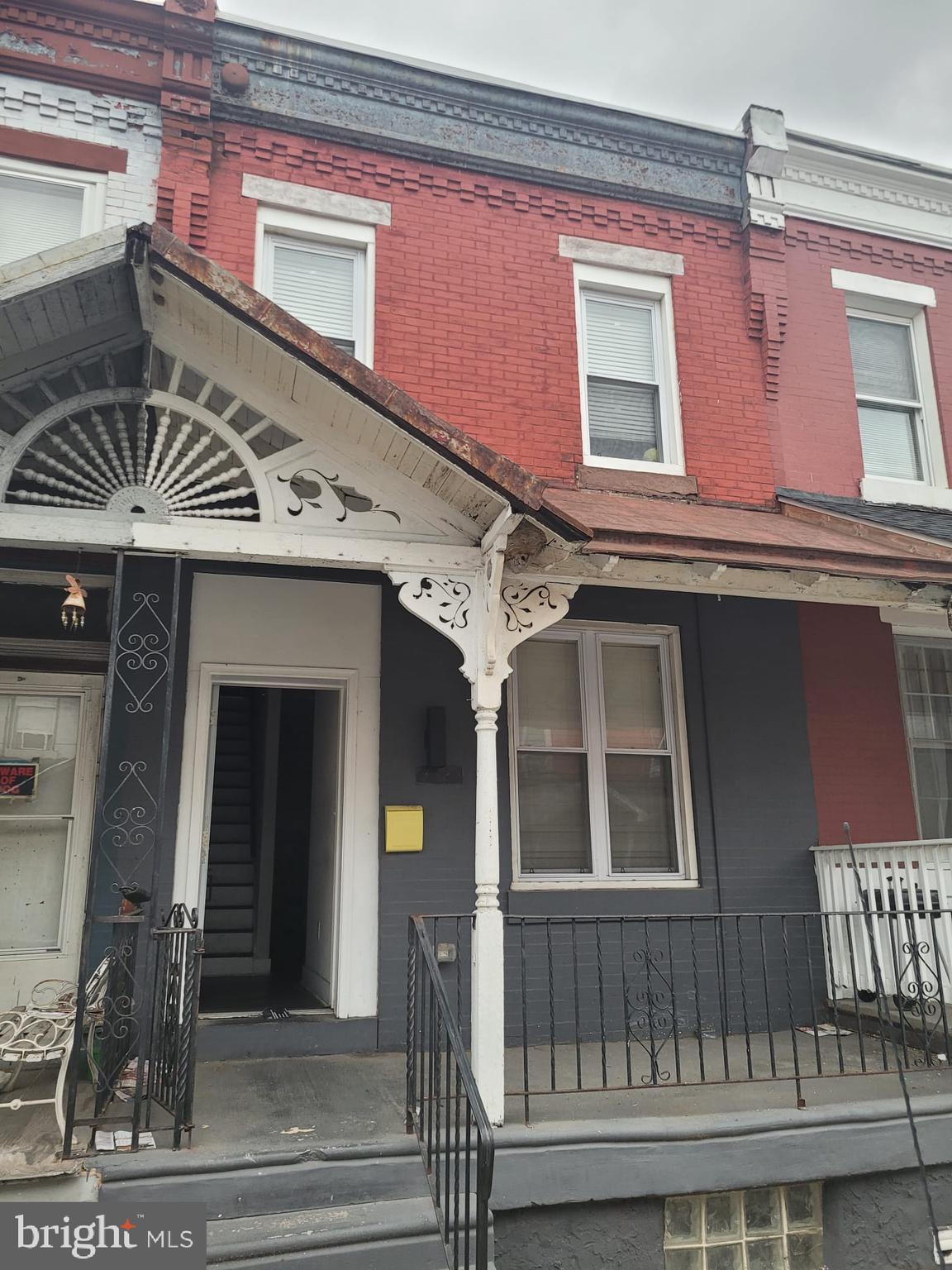 Welcome to 3329 N Sydenham Street! Unlock the potential of this prime real estate offering, strategically located in a high-demand area. This property presents an excellent opportunity for savvy investors looking to capitalize on steady appreciation, rental income, or development potential. Whether you’re a seasoned investor seeking a stable asset or looking to leverage growth through strategic upgrades. Don’t miss out on this lucrative investment opportunity!
