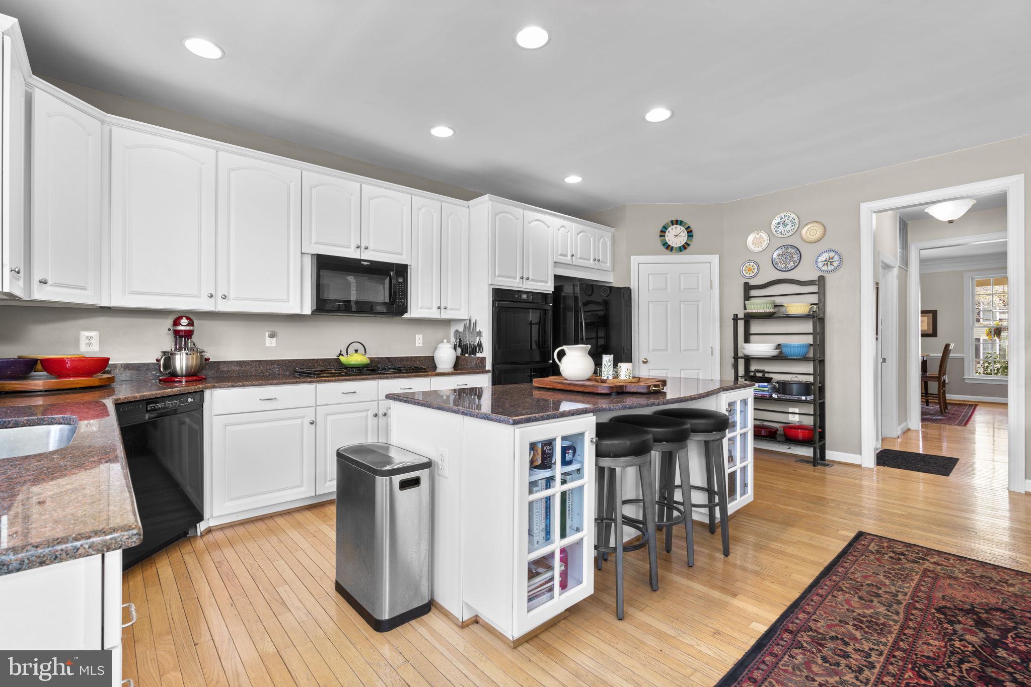 LAKELANDS - Residential