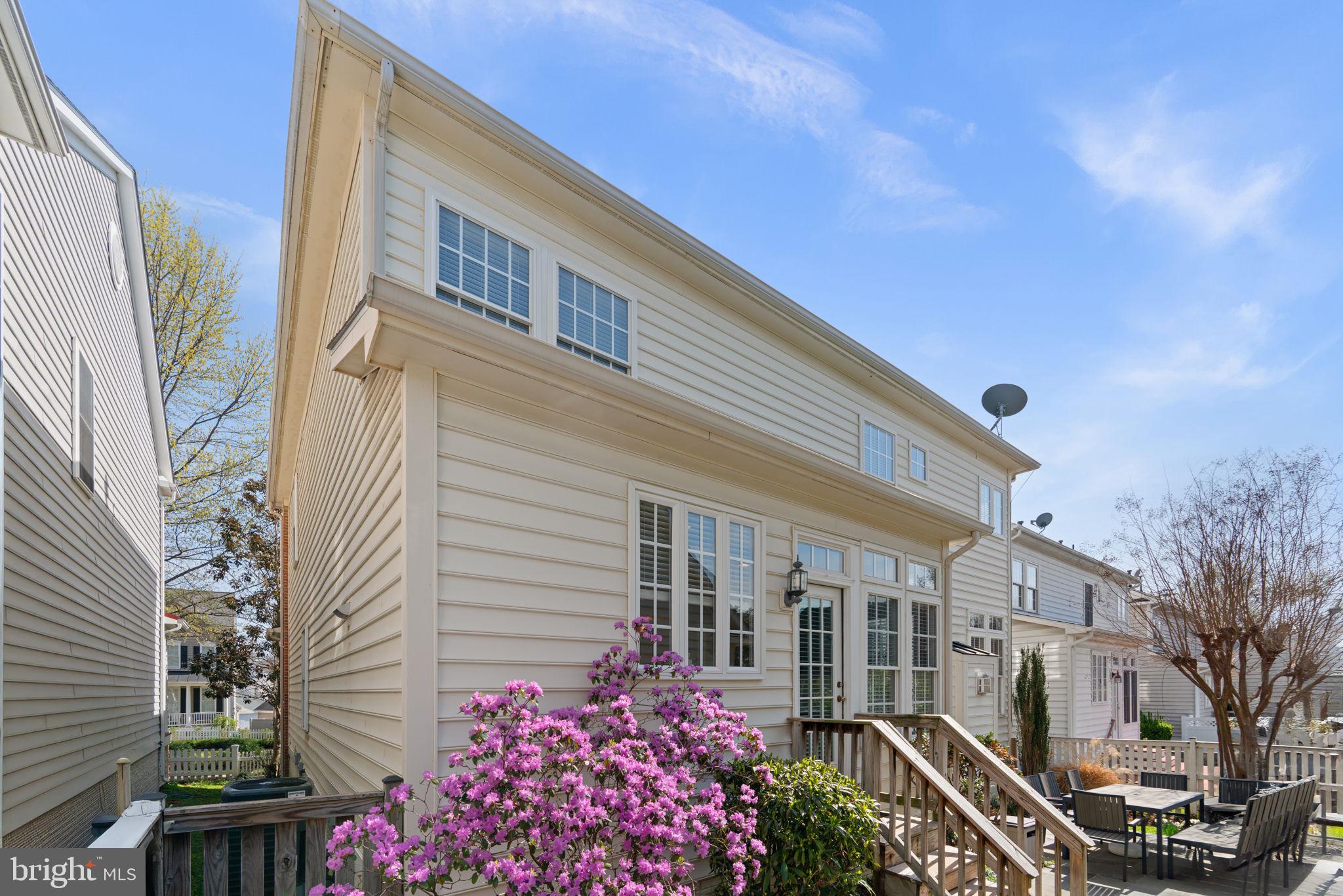 LAKELANDS - Residential