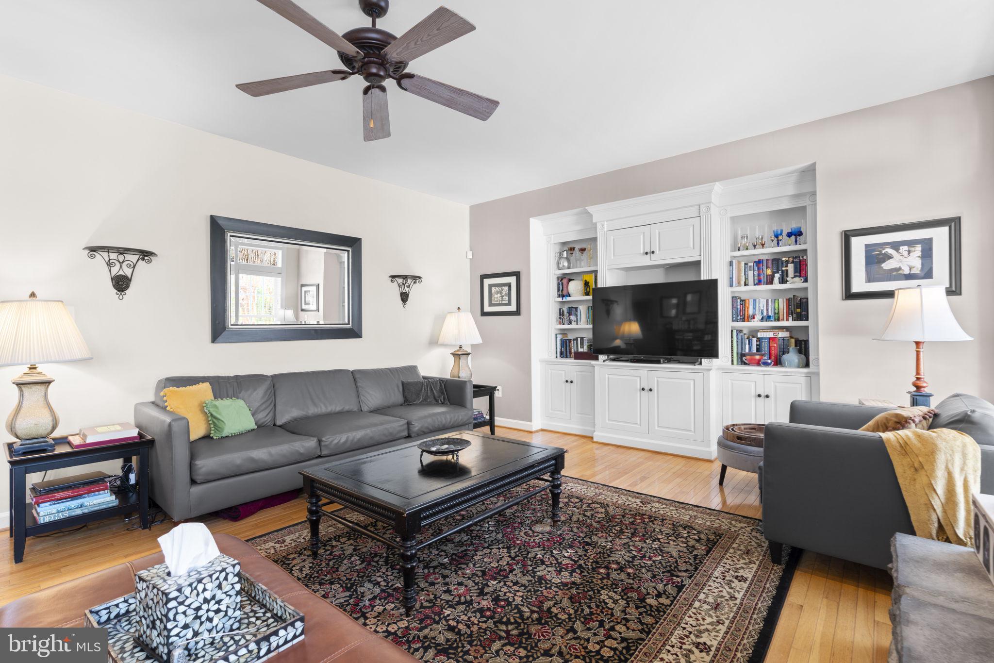 LAKELANDS - Residential