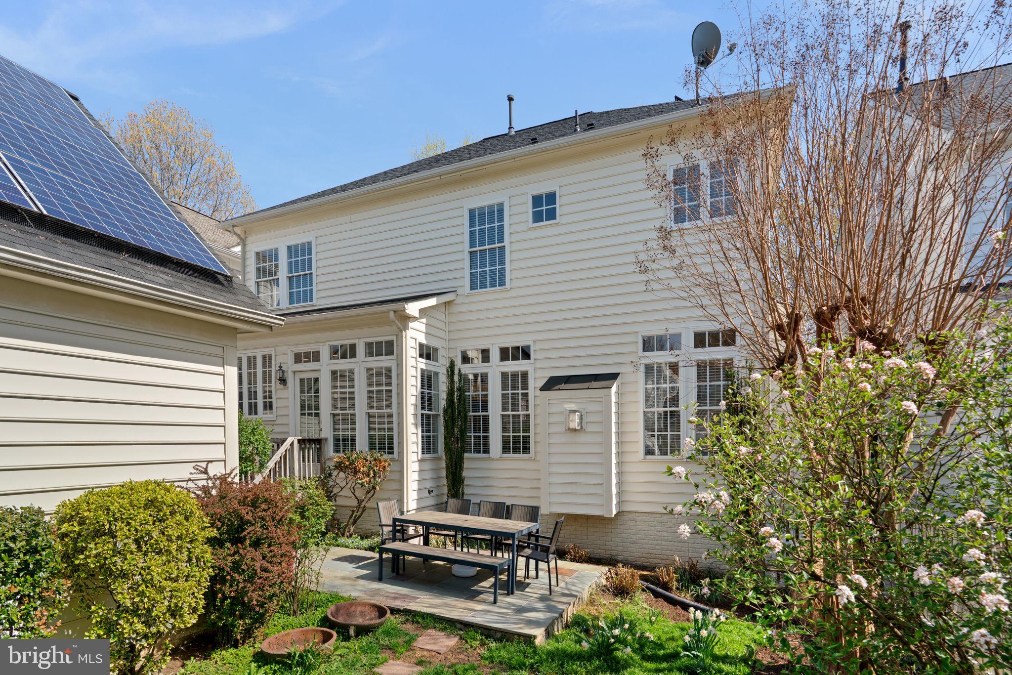 LAKELANDS - Residential