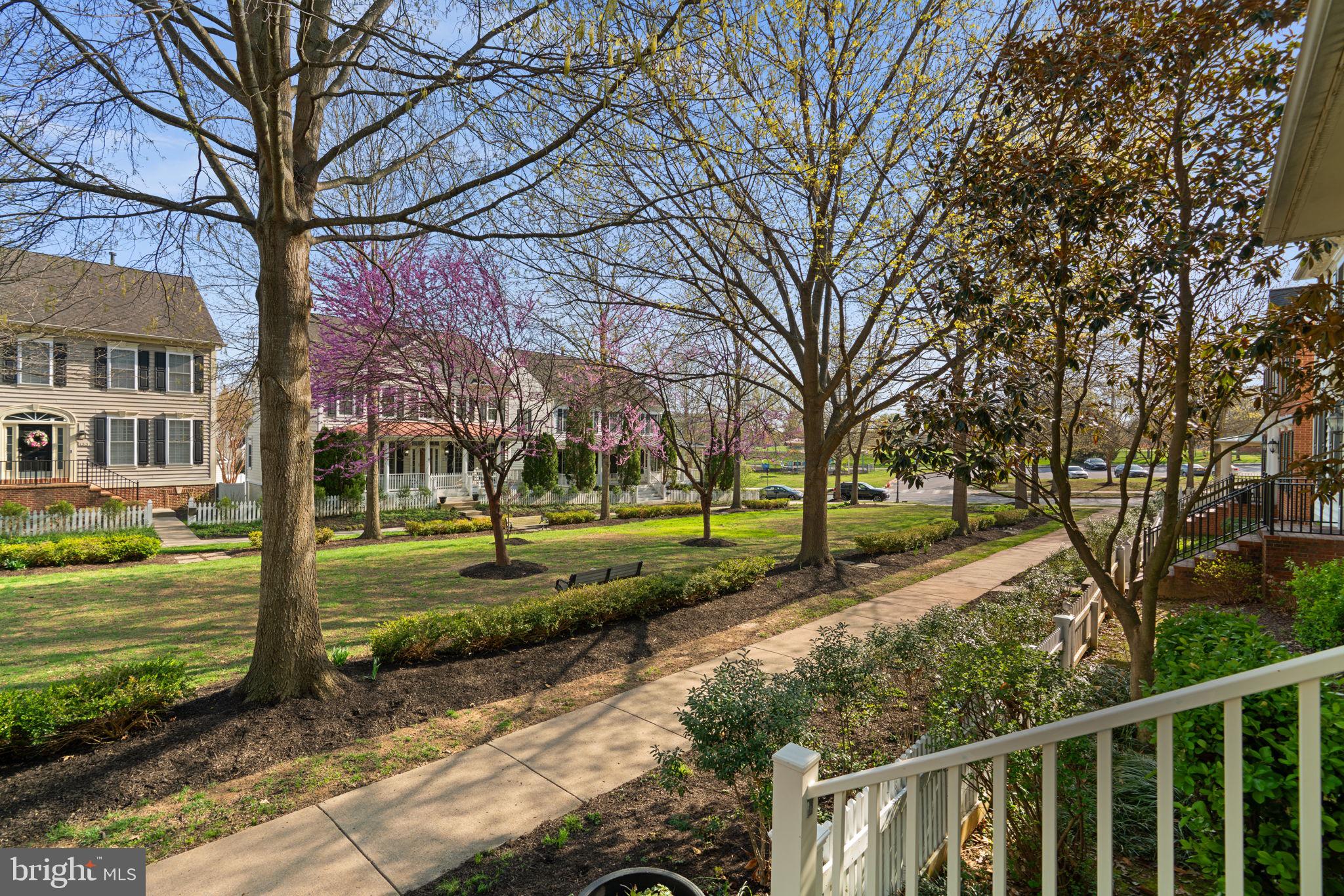 LAKELANDS - Residential