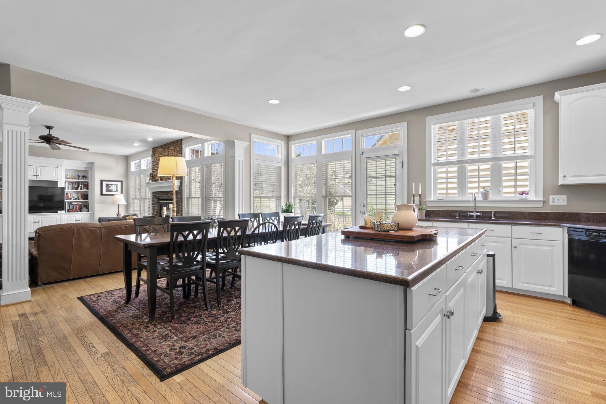 LAKELANDS - Residential