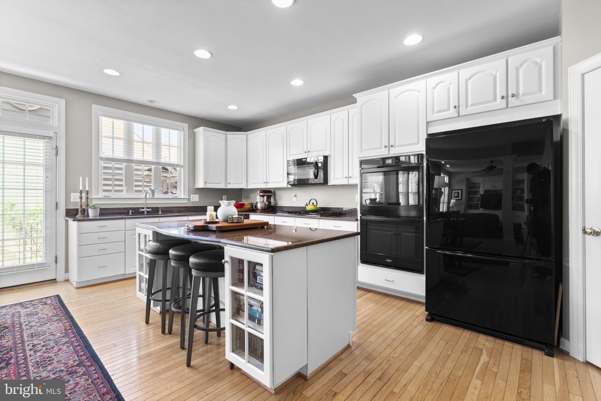 LAKELANDS - Residential