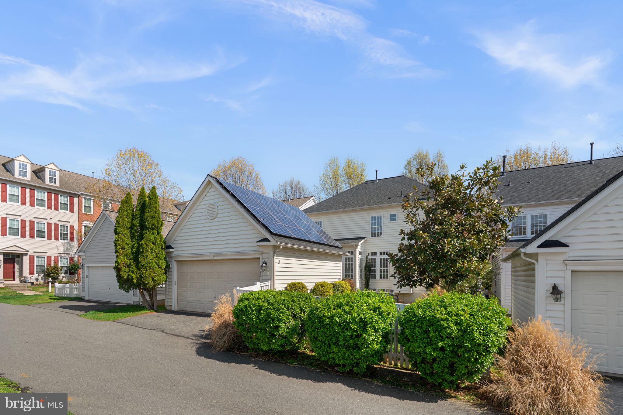 LAKELANDS - Residential