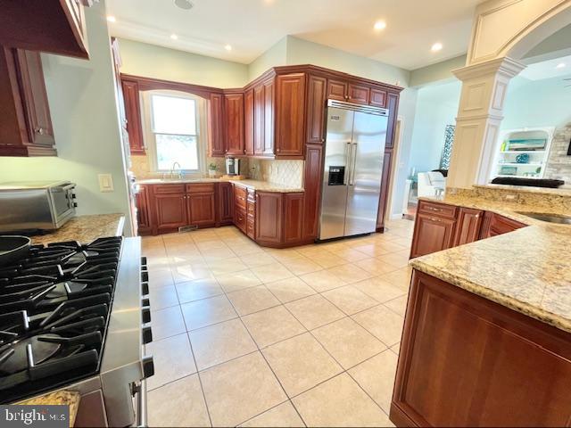 CAPTAINS HILL - Residential