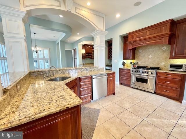 CAPTAINS HILL - Residential