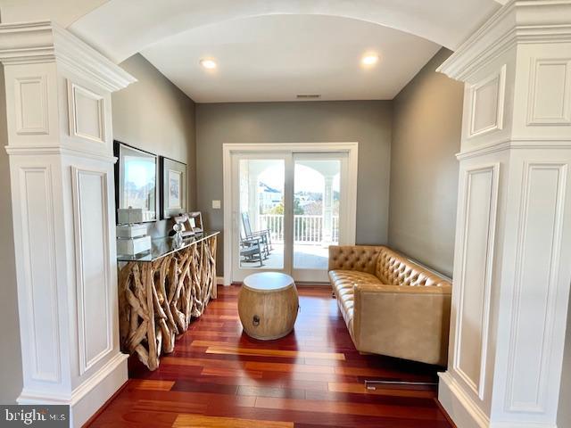 CAPTAINS HILL - Residential