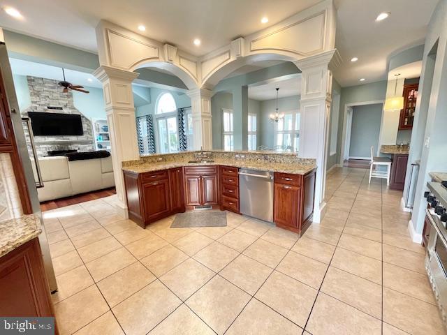 CAPTAINS HILL - Residential