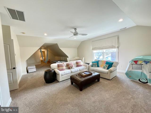 CAPTAINS HILL - Residential