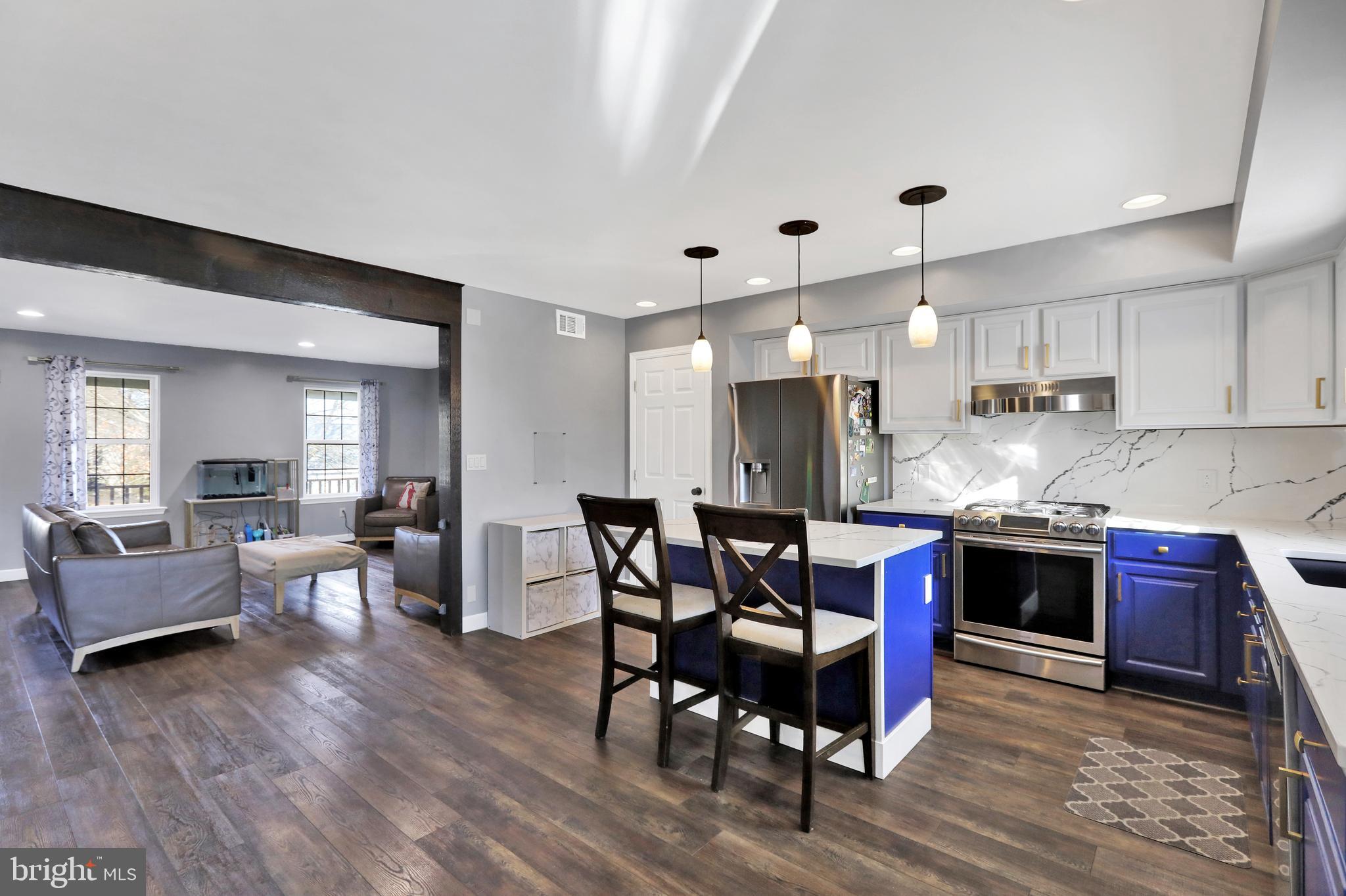 CREEKSIDE - Residential