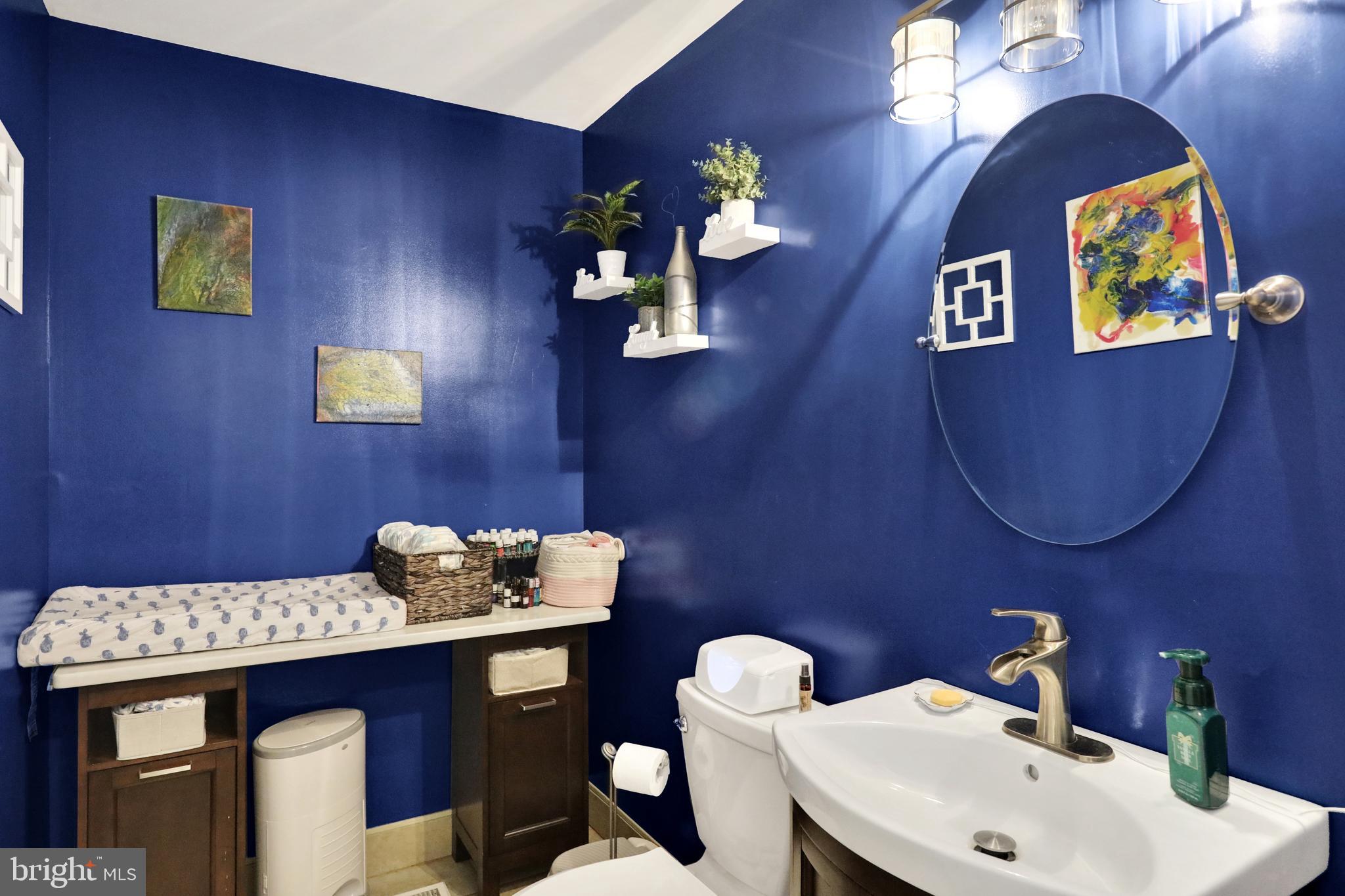 CREEKSIDE - Residential