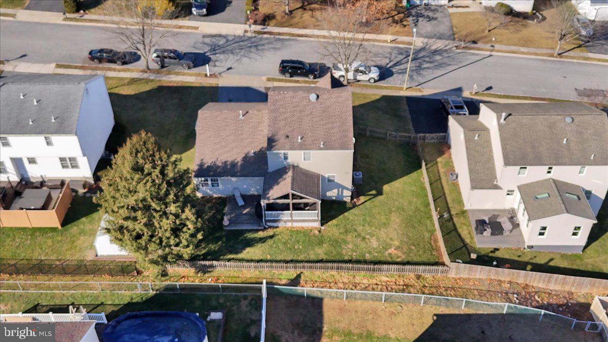 CREEKSIDE - Residential