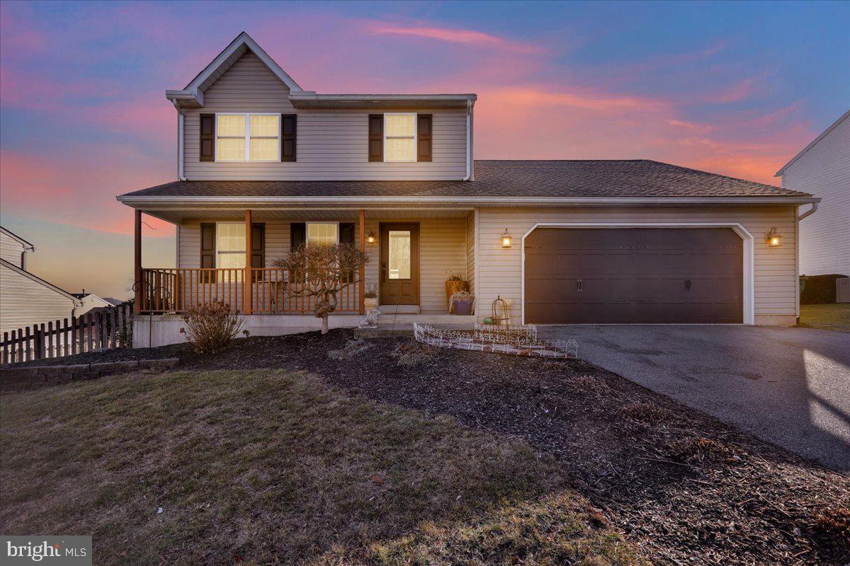 CREEKSIDE - Residential