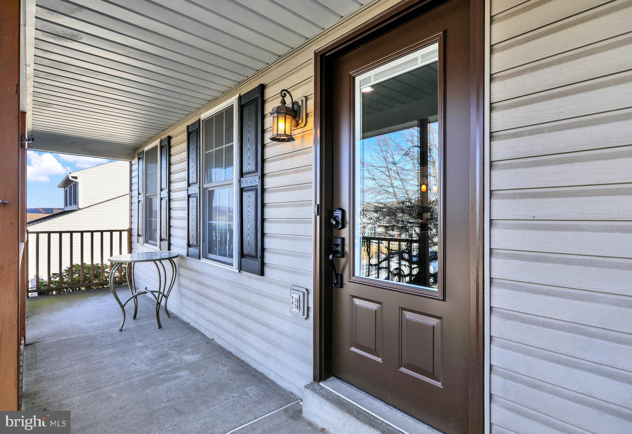 CREEKSIDE - Residential