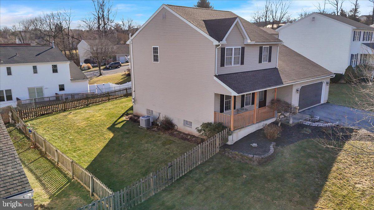 CREEKSIDE - Residential