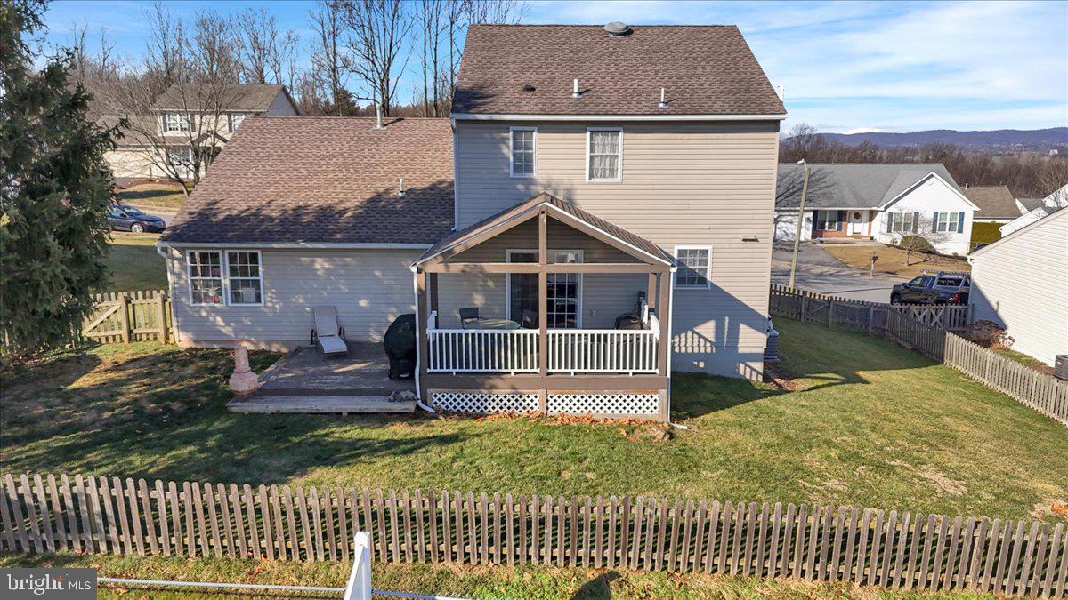 CREEKSIDE - Residential