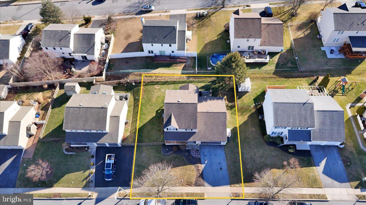 CREEKSIDE - Residential