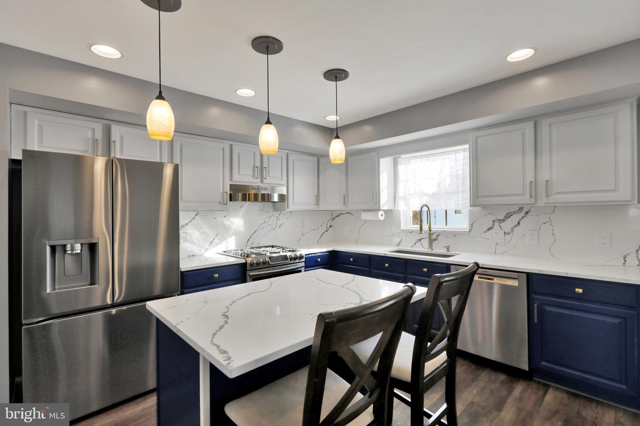 CREEKSIDE - Residential