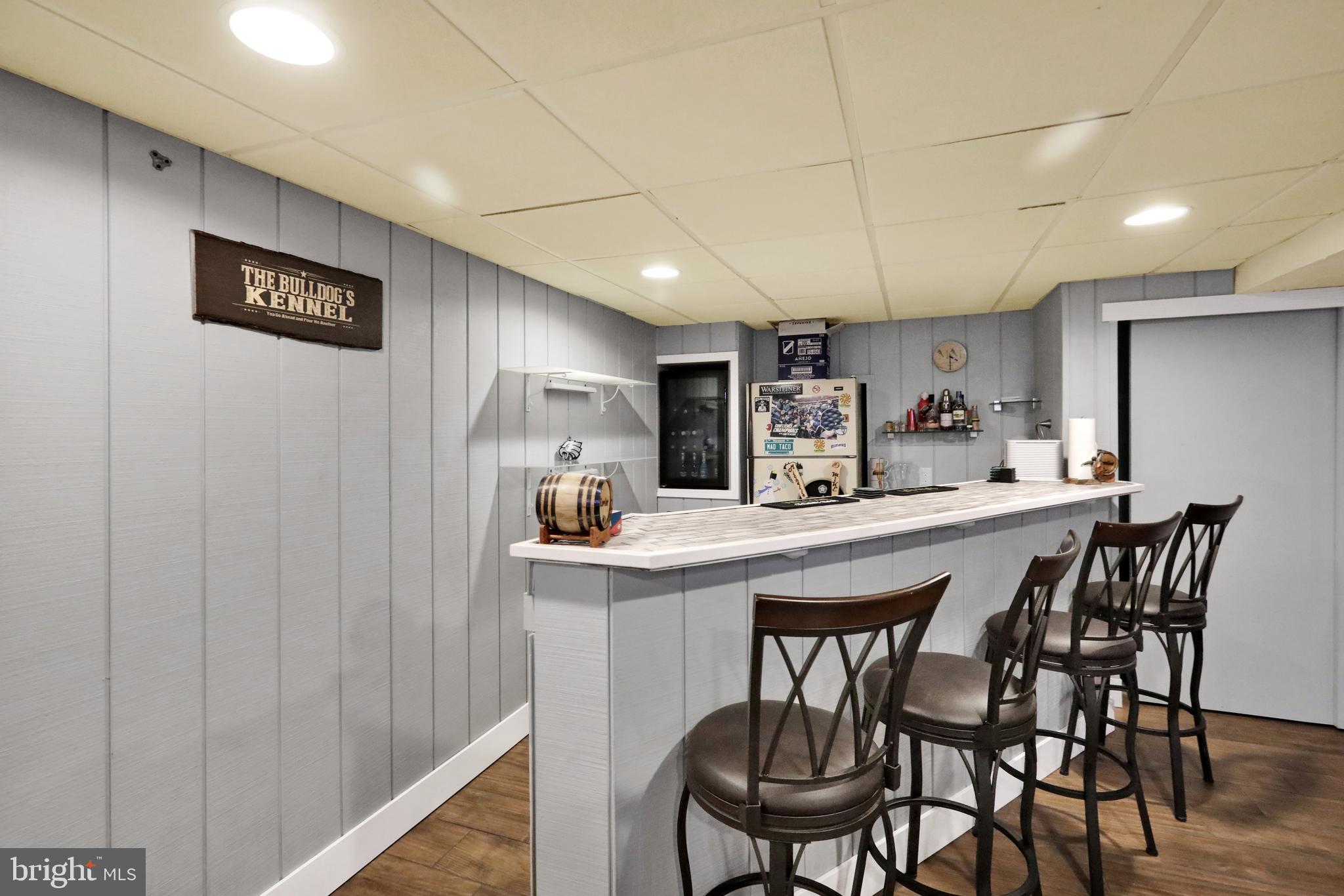 CREEKSIDE - Residential