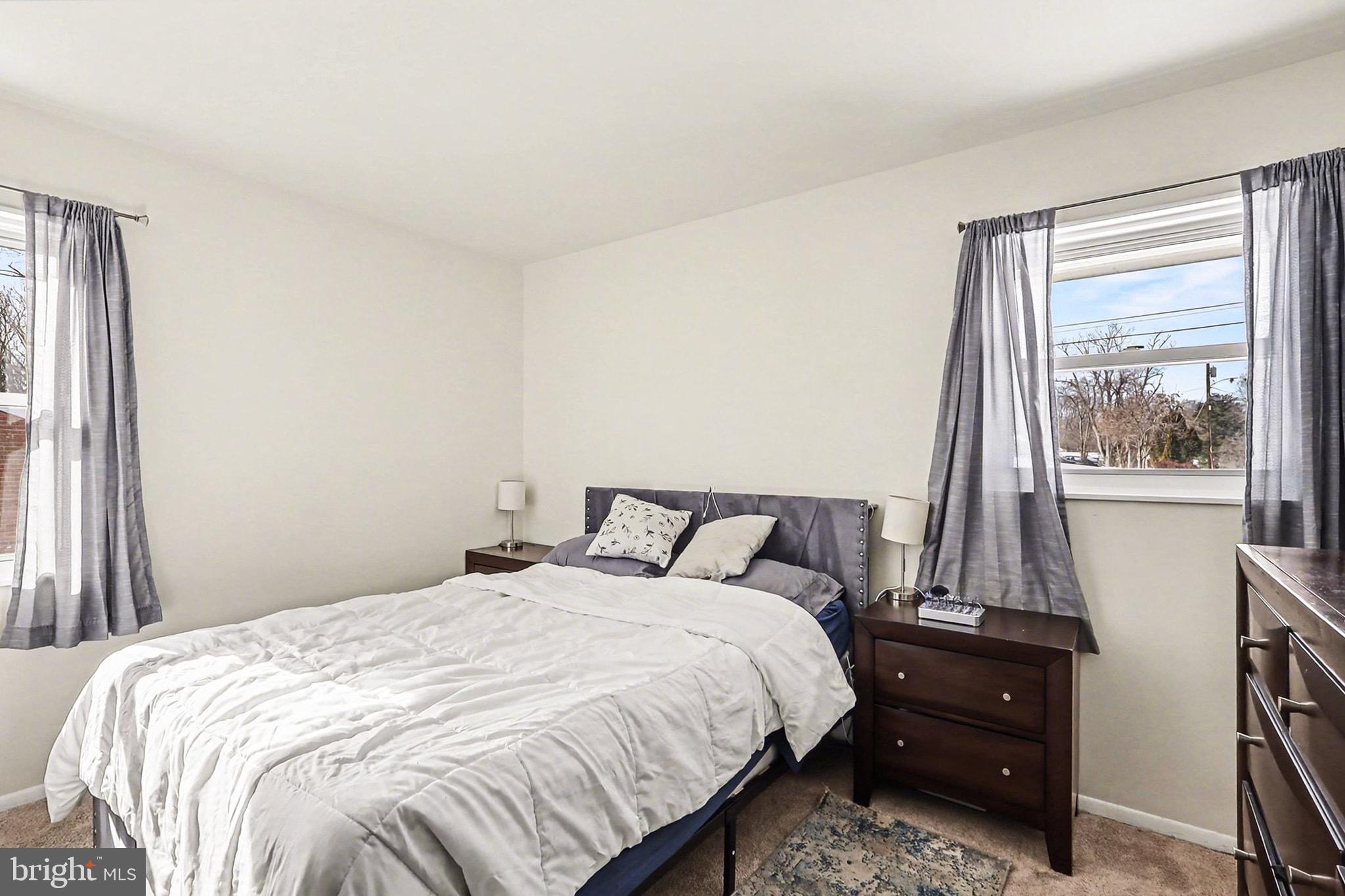 NORTH SPRINGFIELD - Residential