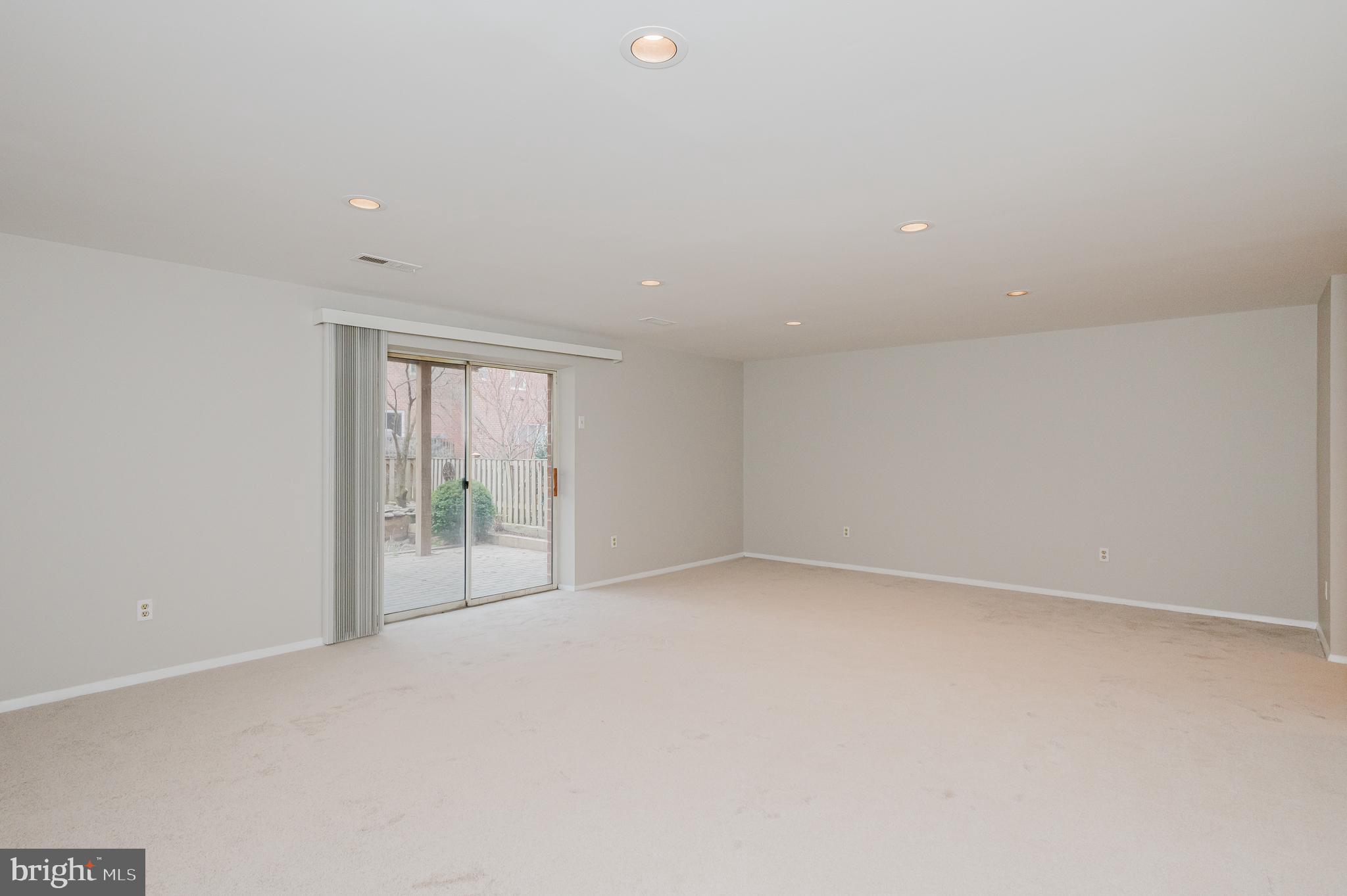 CHAPEL HILL - Residential Lease