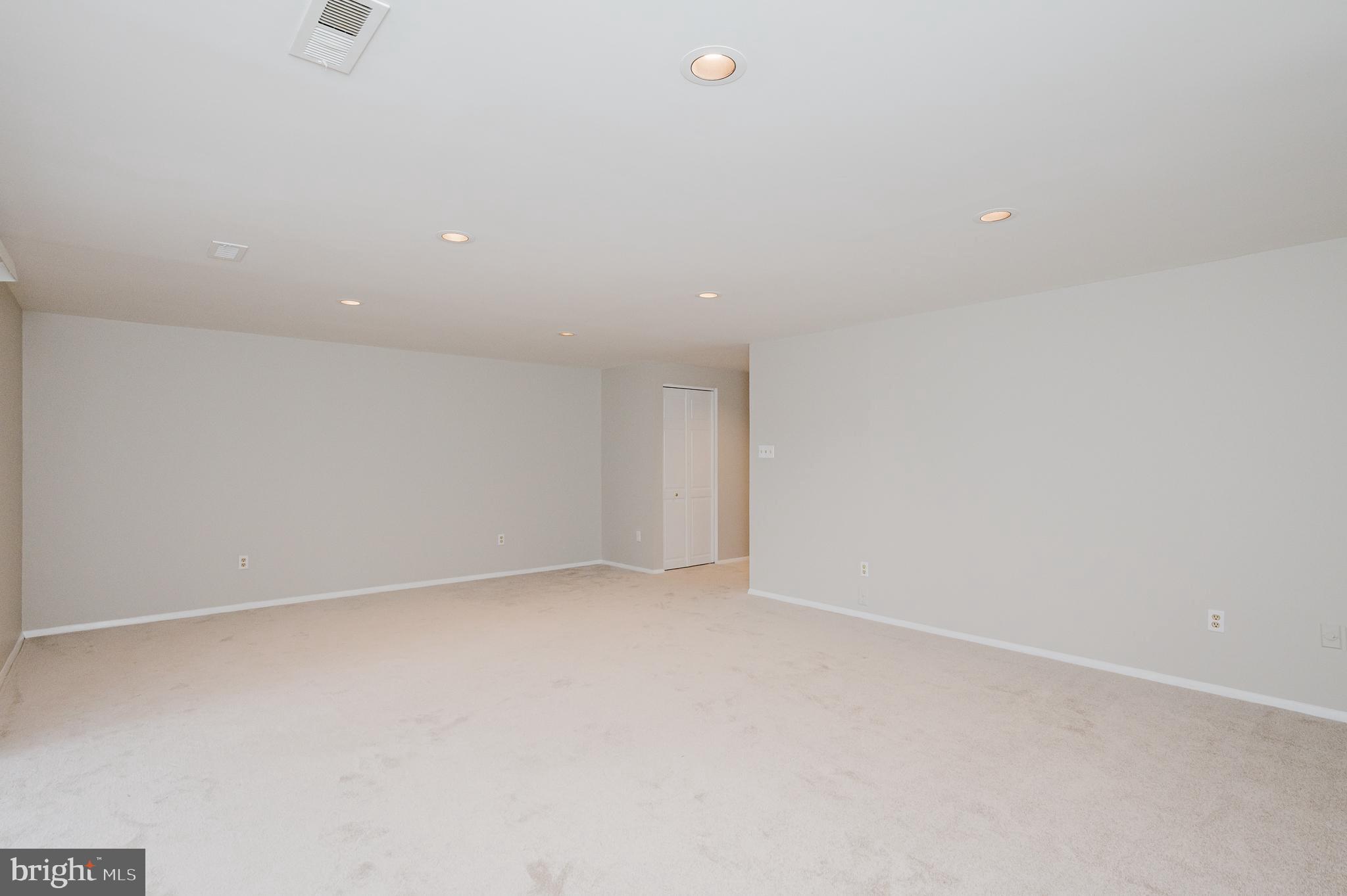 CHAPEL HILL - Residential Lease