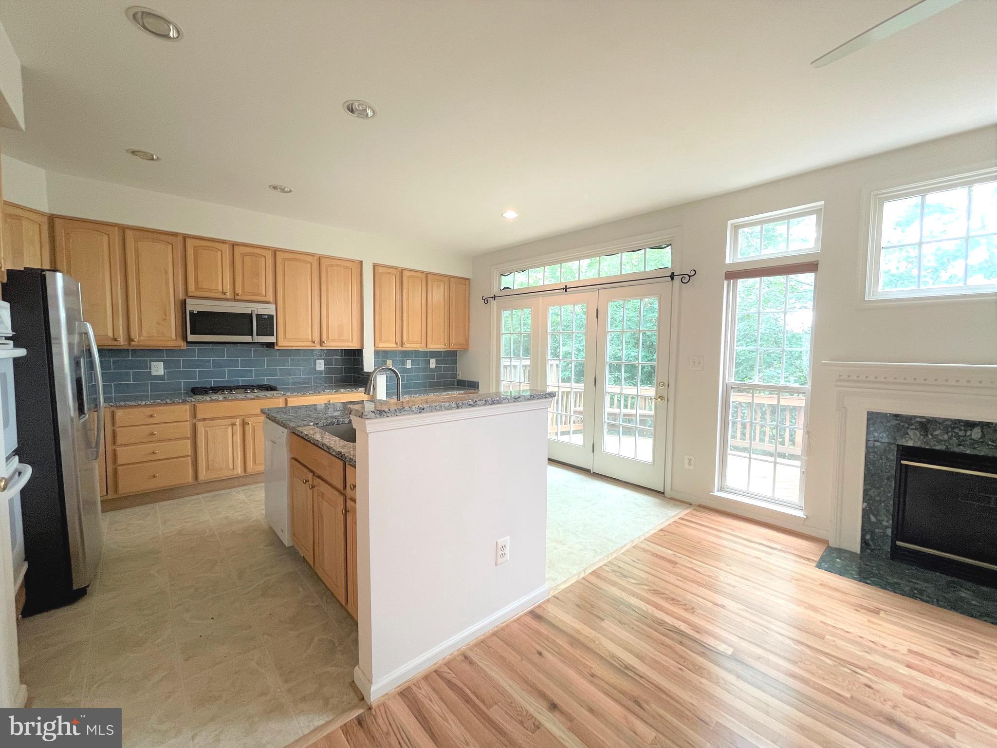 METRO PLACE AT DUNN LORING - Residential Lease