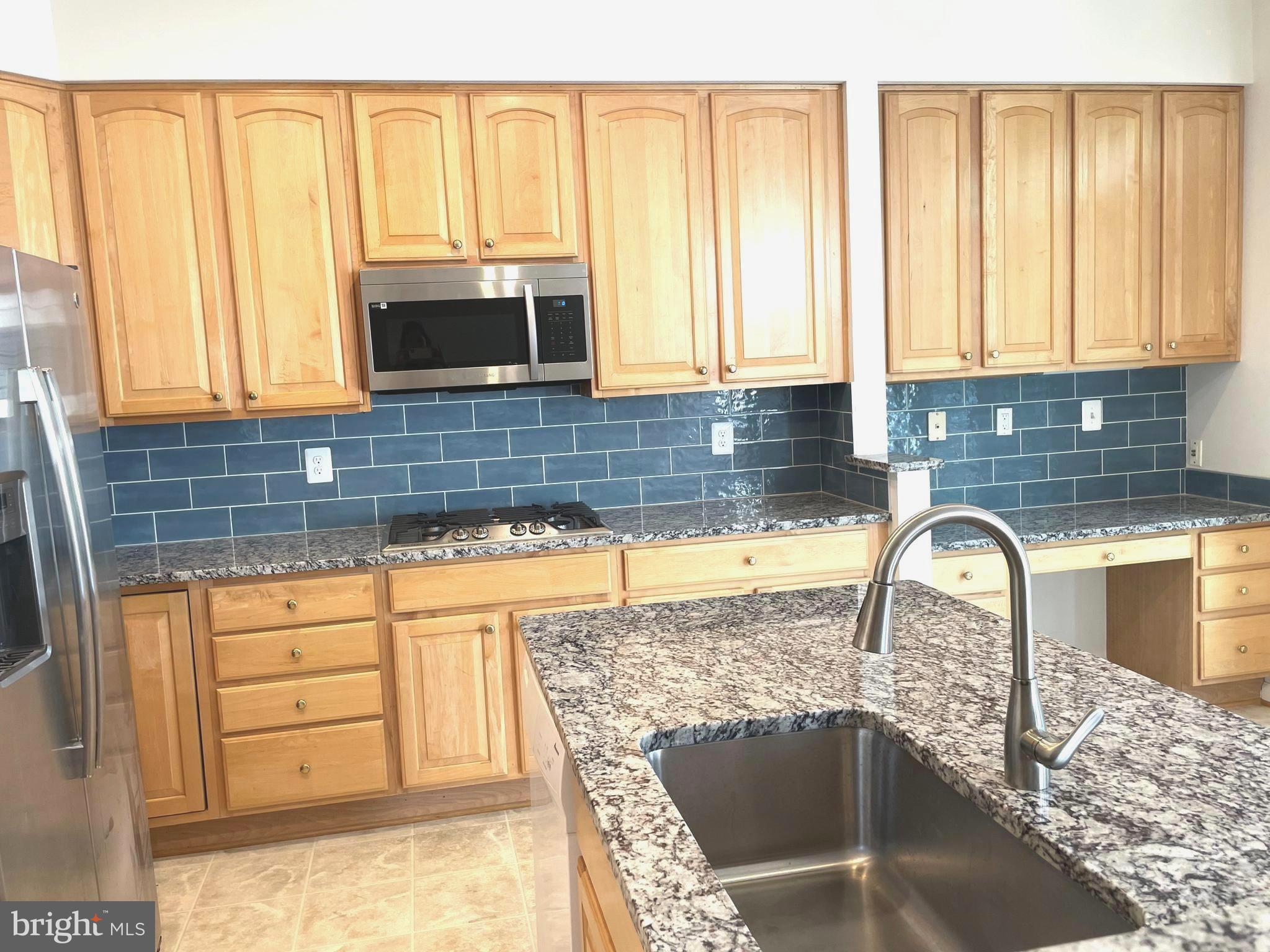 METRO PLACE AT DUNN LORING - Residential Lease