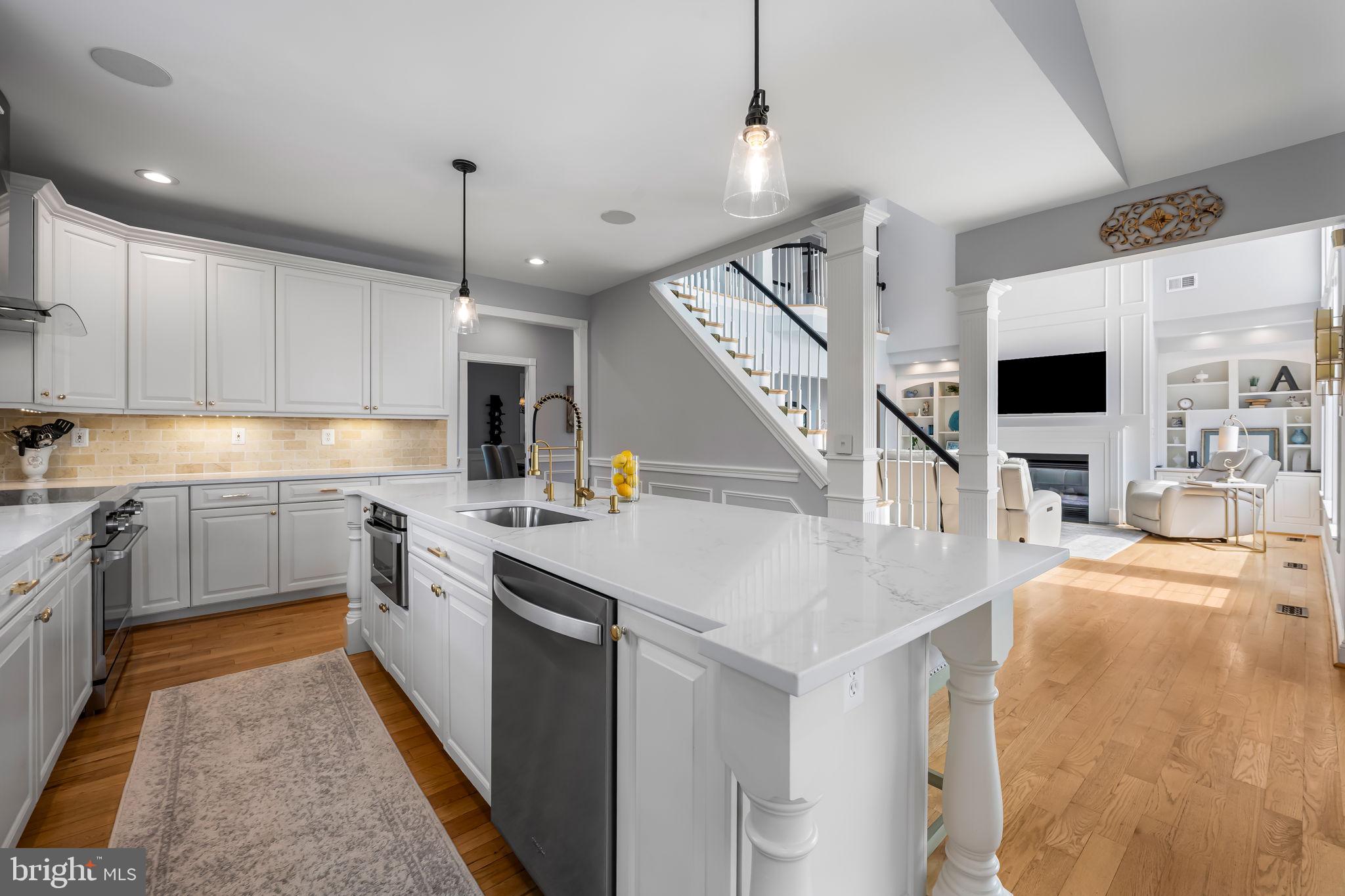 FOX VALLEY - Residential