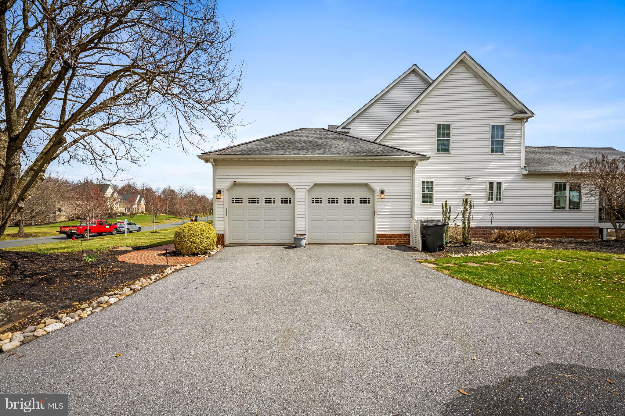 FOX VALLEY - Residential