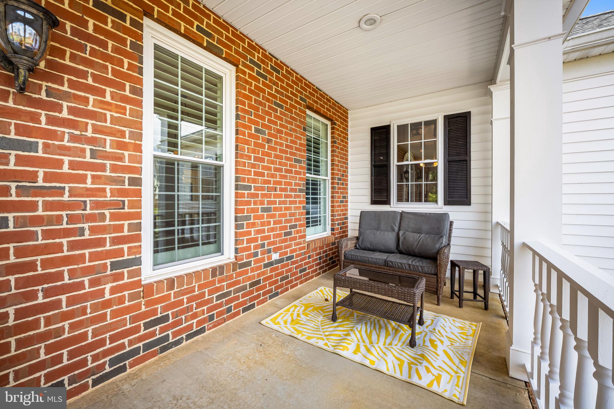 FOX VALLEY - Residential