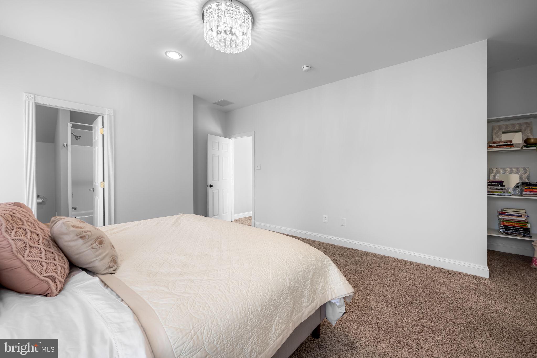 FOX VALLEY - Residential