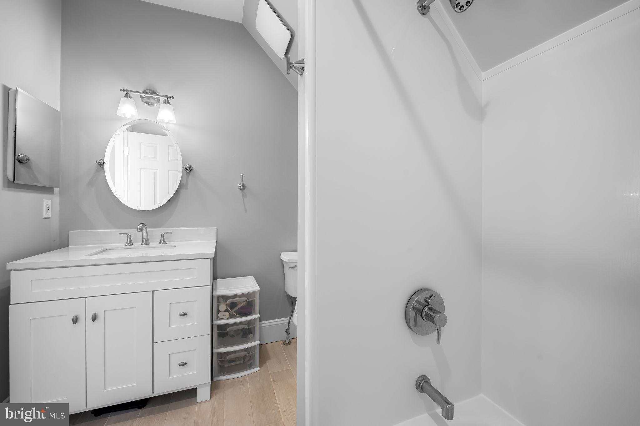 FOX VALLEY - Residential