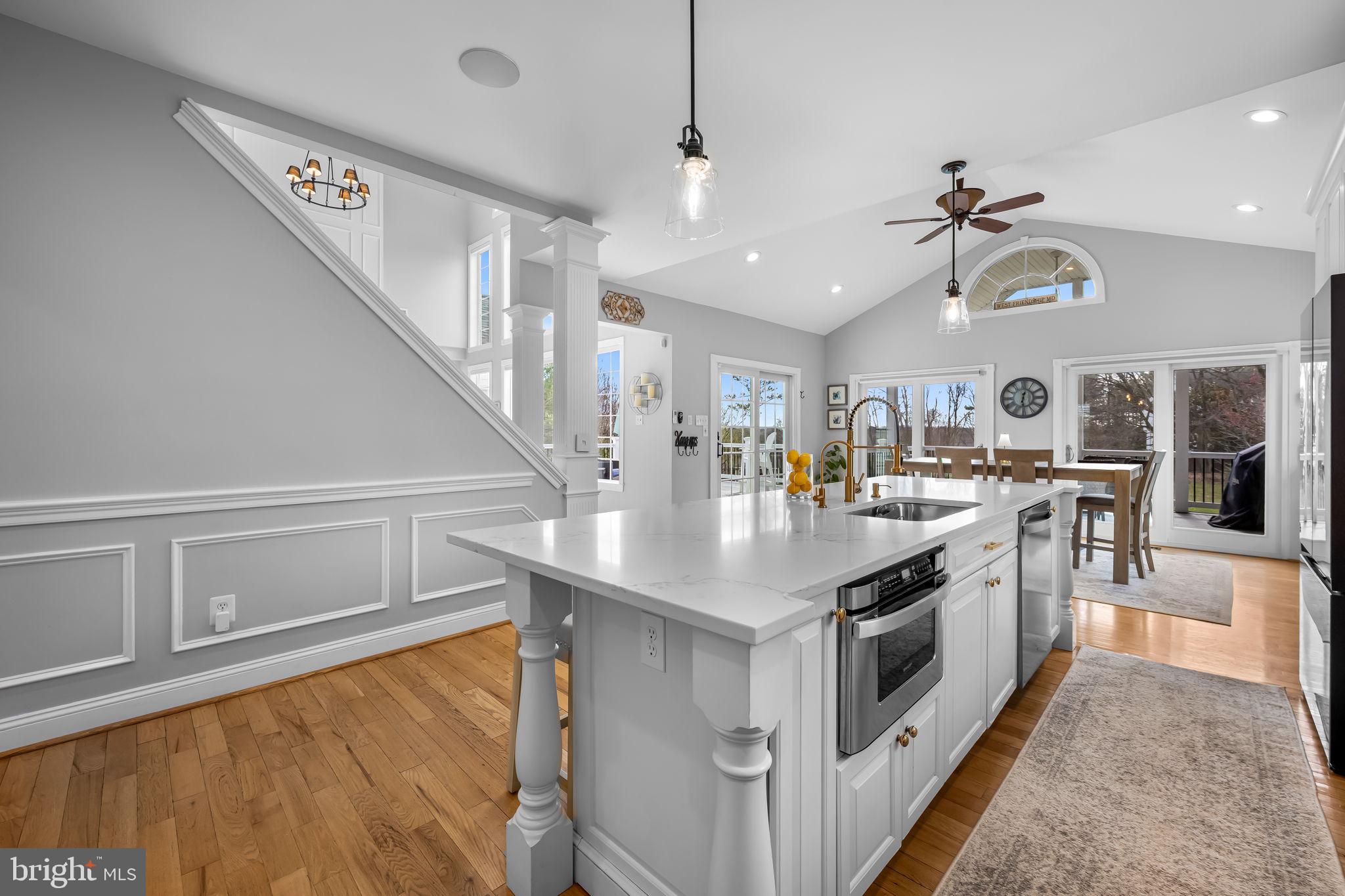 FOX VALLEY - Residential