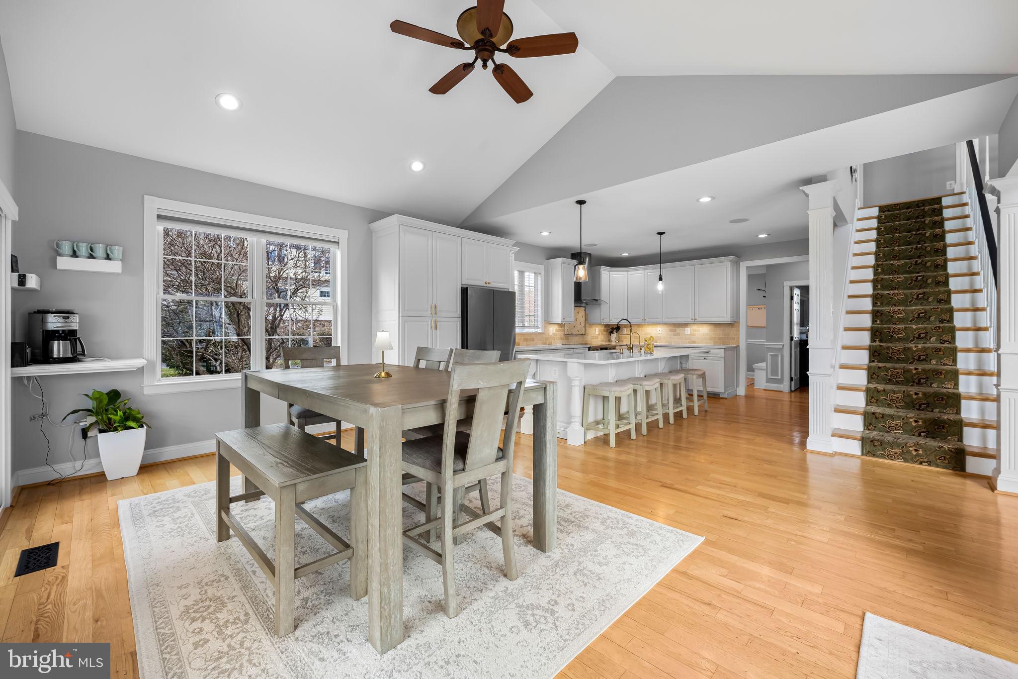 FOX VALLEY - Residential