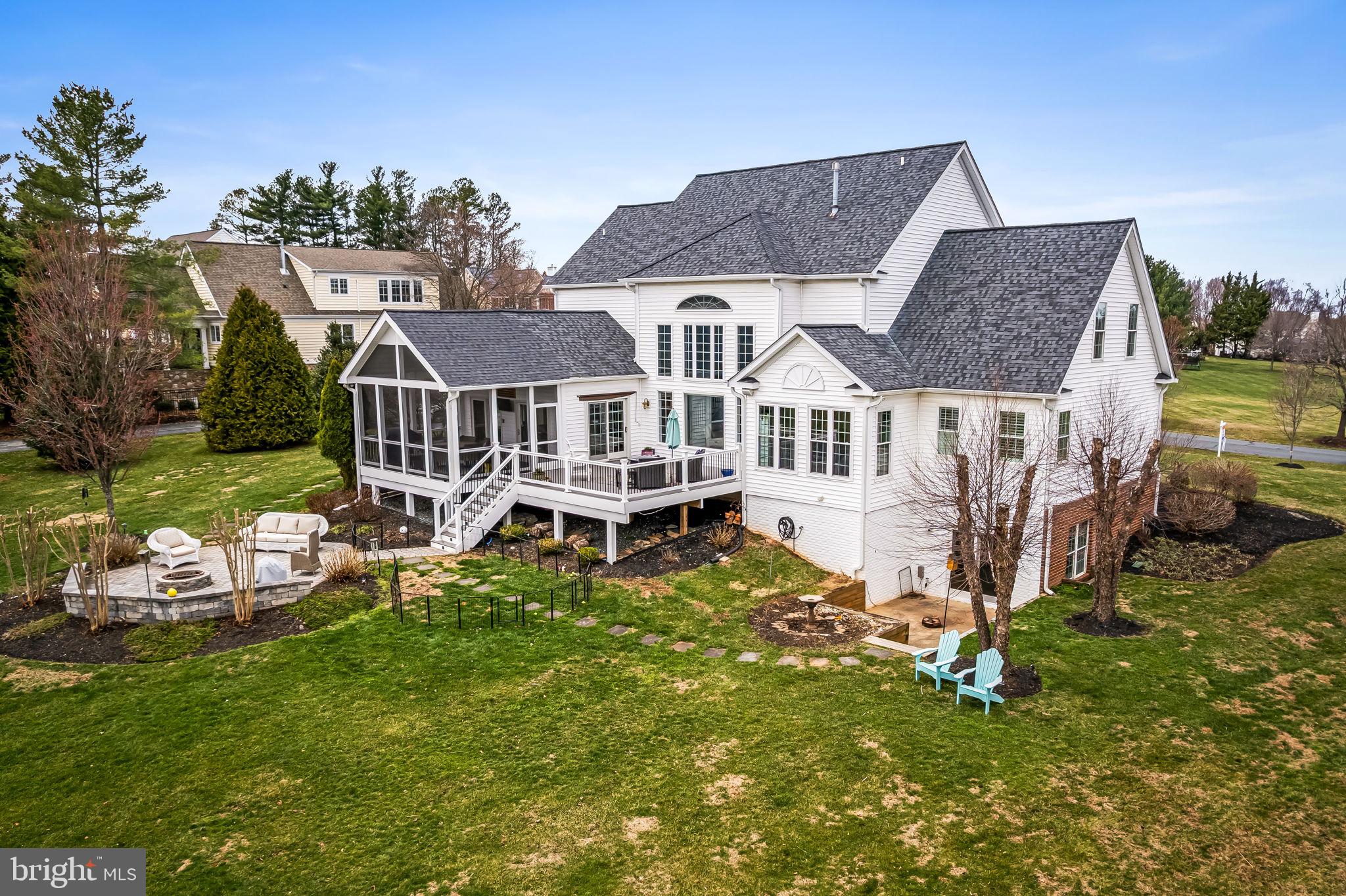 FOX VALLEY - Residential