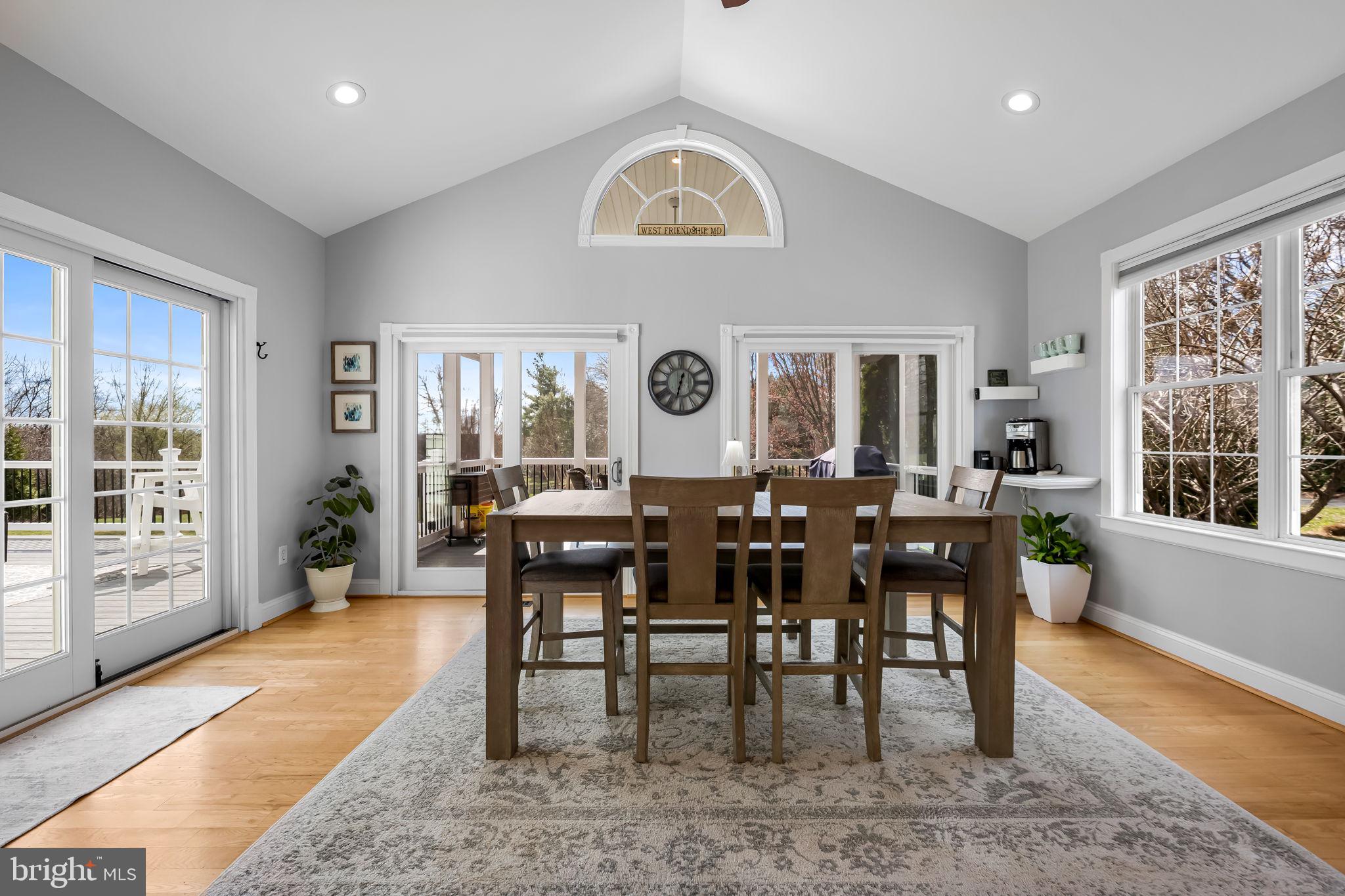 FOX VALLEY - Residential