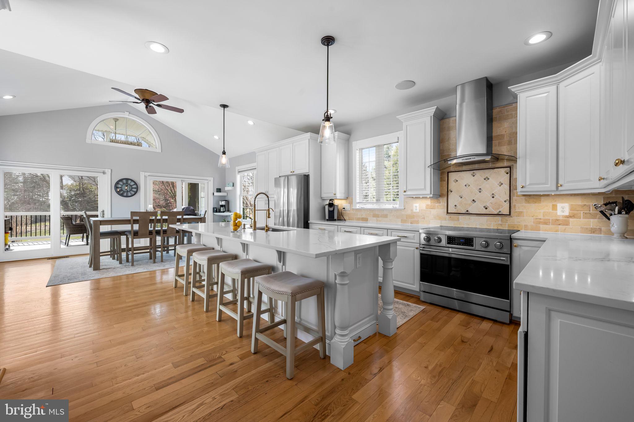 FOX VALLEY - Residential