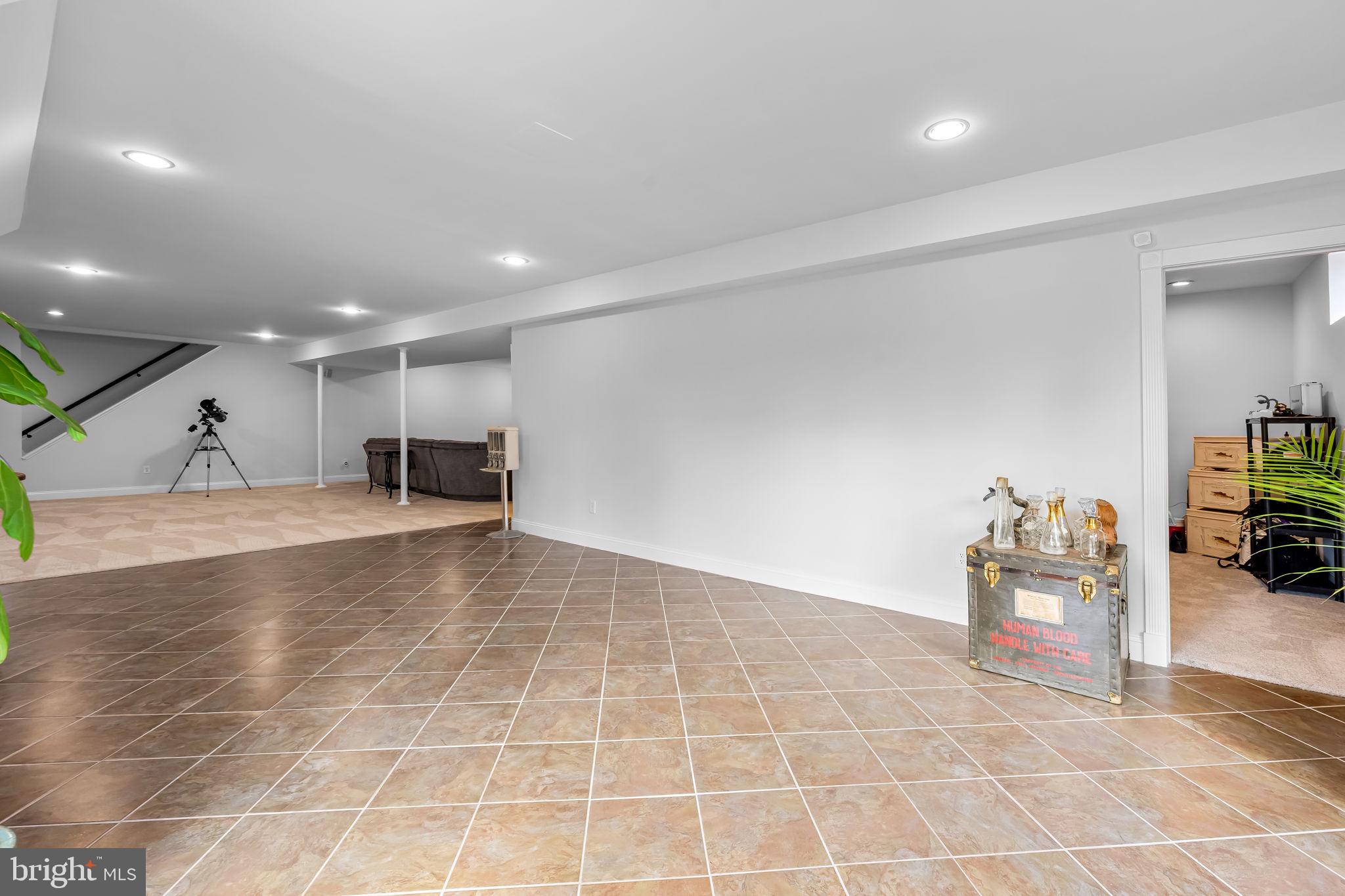 FOX VALLEY - Residential