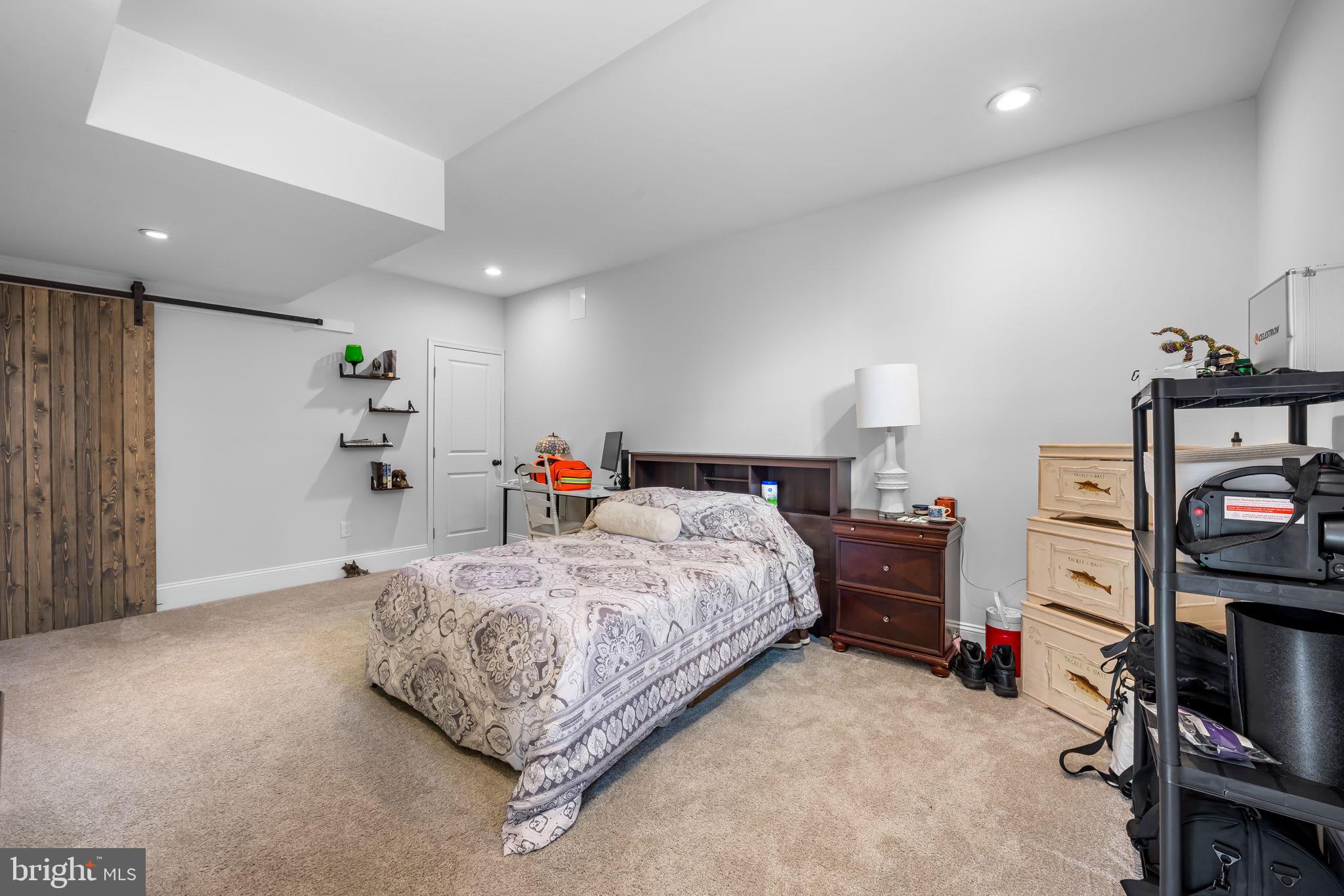 FOX VALLEY - Residential