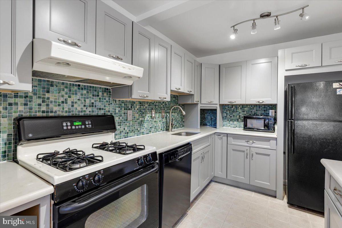 PARK TOWERS - Residential