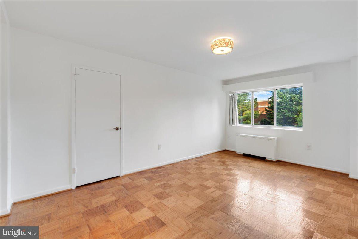 PARK TOWERS - Residential