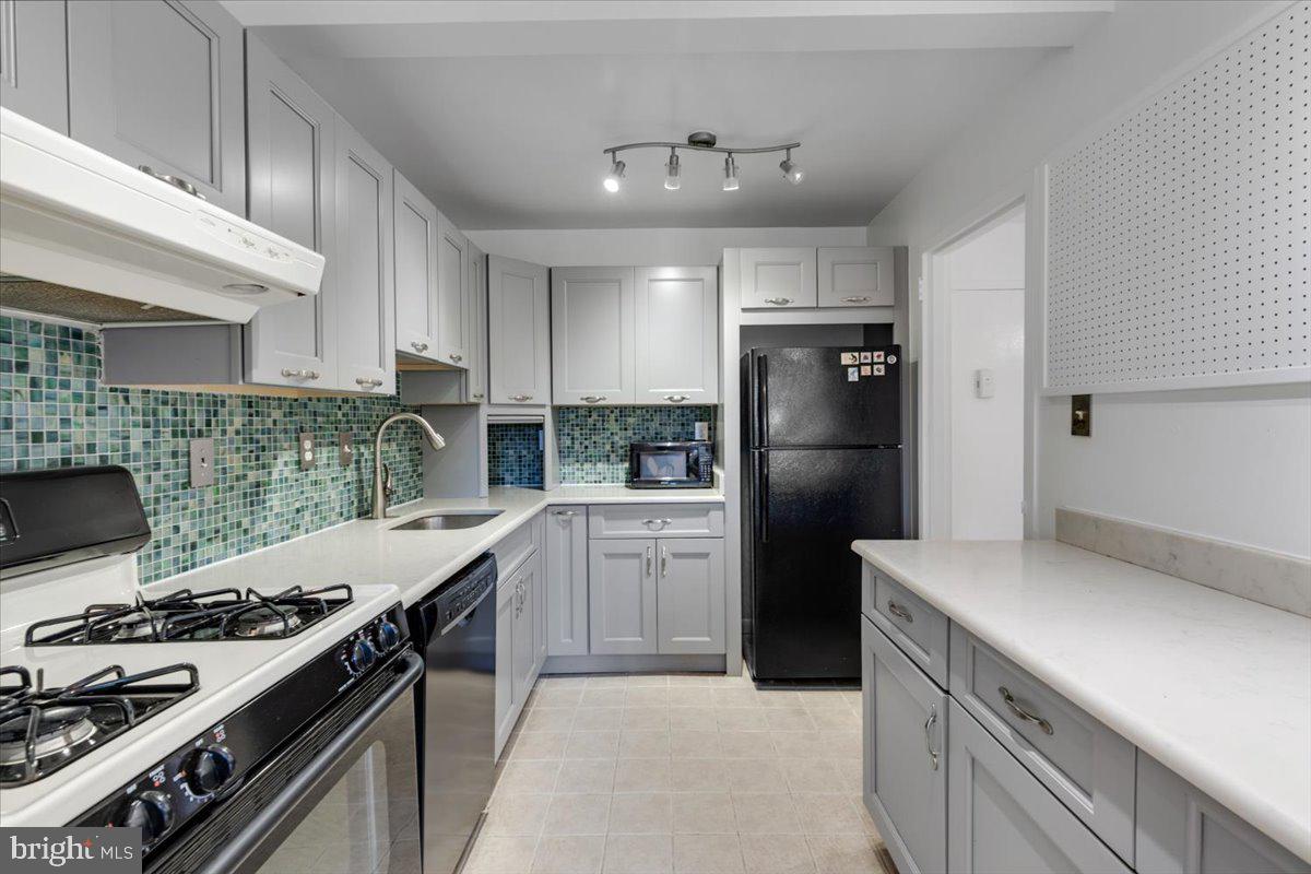 PARK TOWERS - Residential