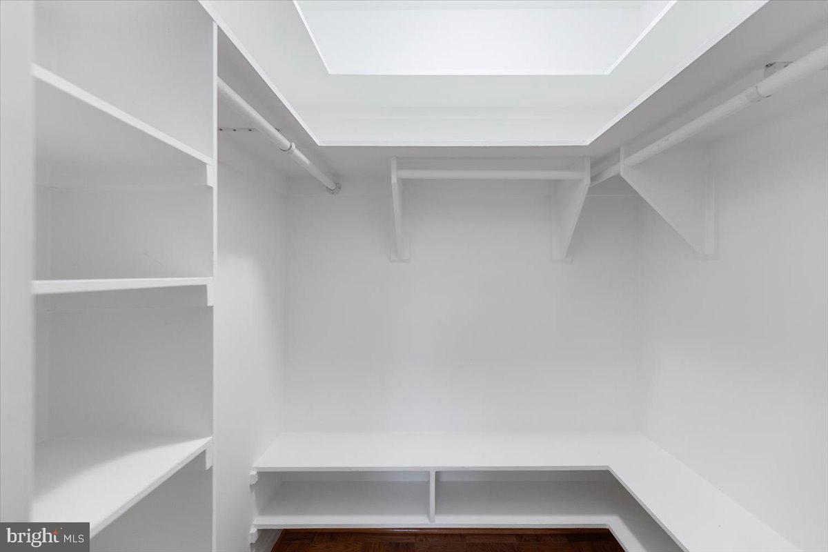 PARK TOWERS - Residential