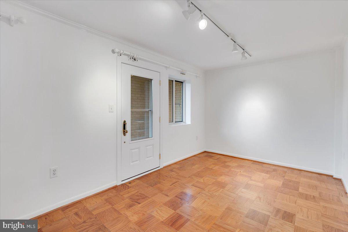 PARK TOWERS - Residential