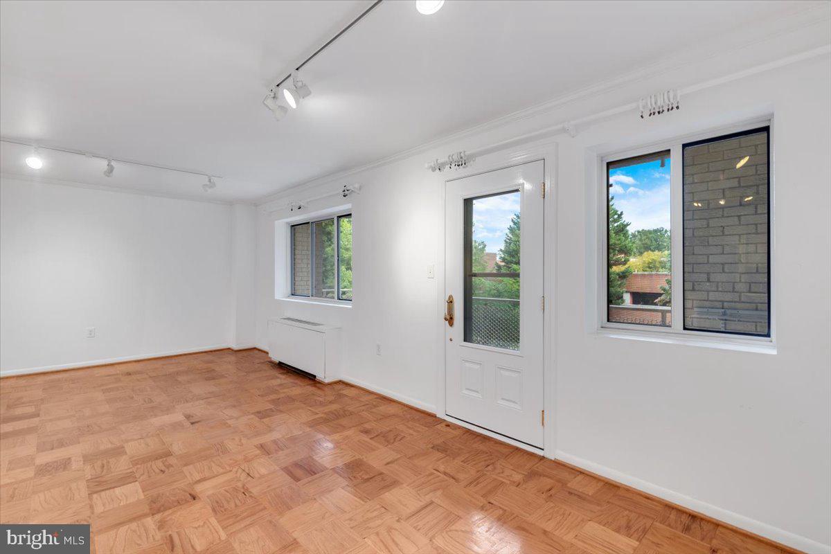 PARK TOWERS - Residential