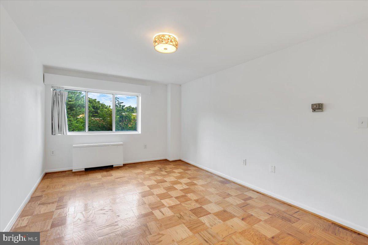 PARK TOWERS - Residential