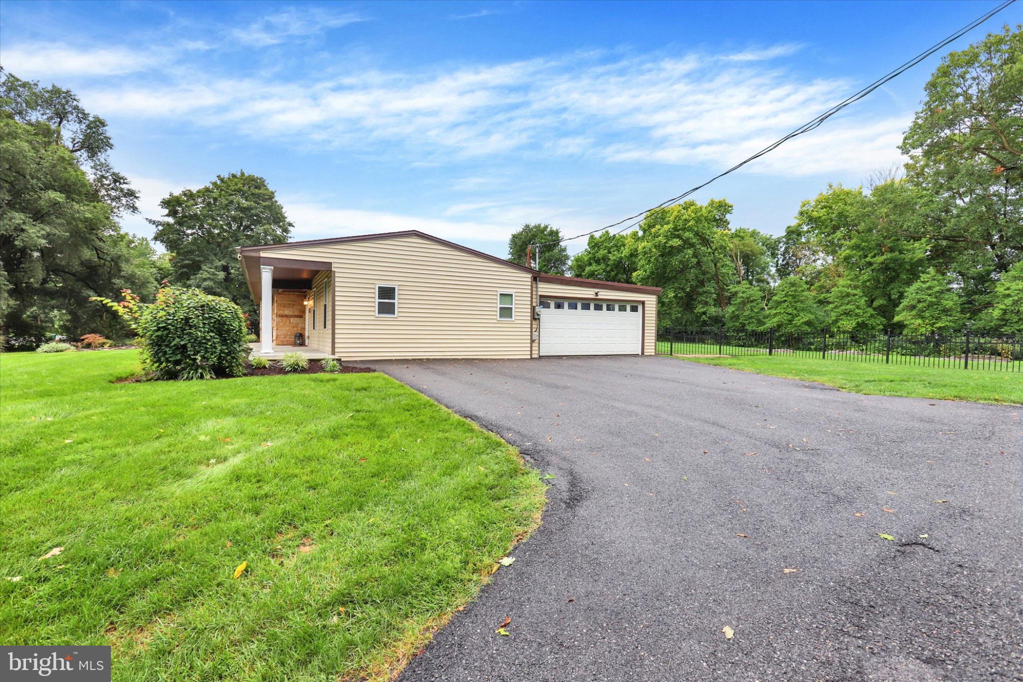 1012 ROCKLEDGE DRIVE